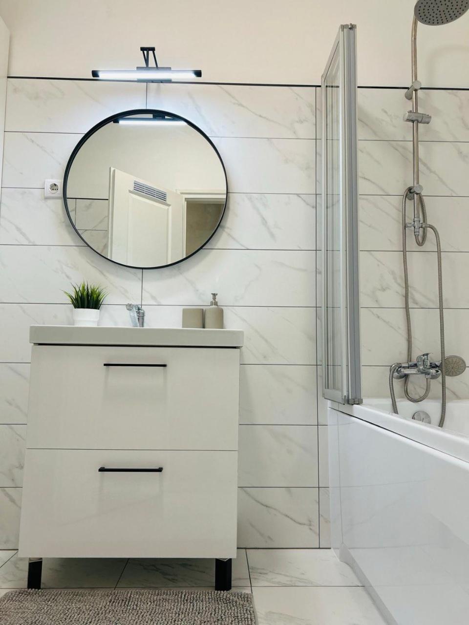 Sunhouse Apartman Hajduszoboszlo Luaran gambar